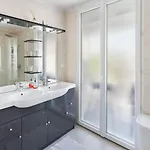 3 A 200m Et Commerces Ла-Бернери-ан-Рец